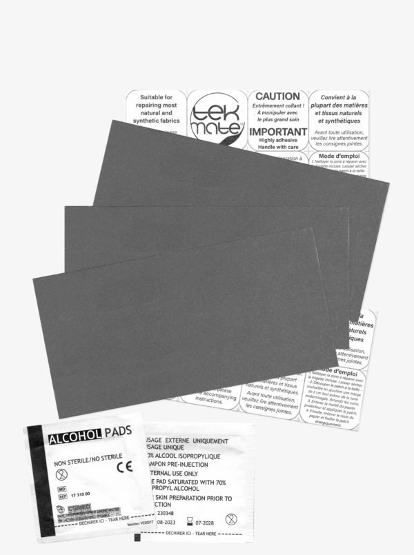 Pack of 5 reflective tekmate patches measuring 5 cm x 10 cm each